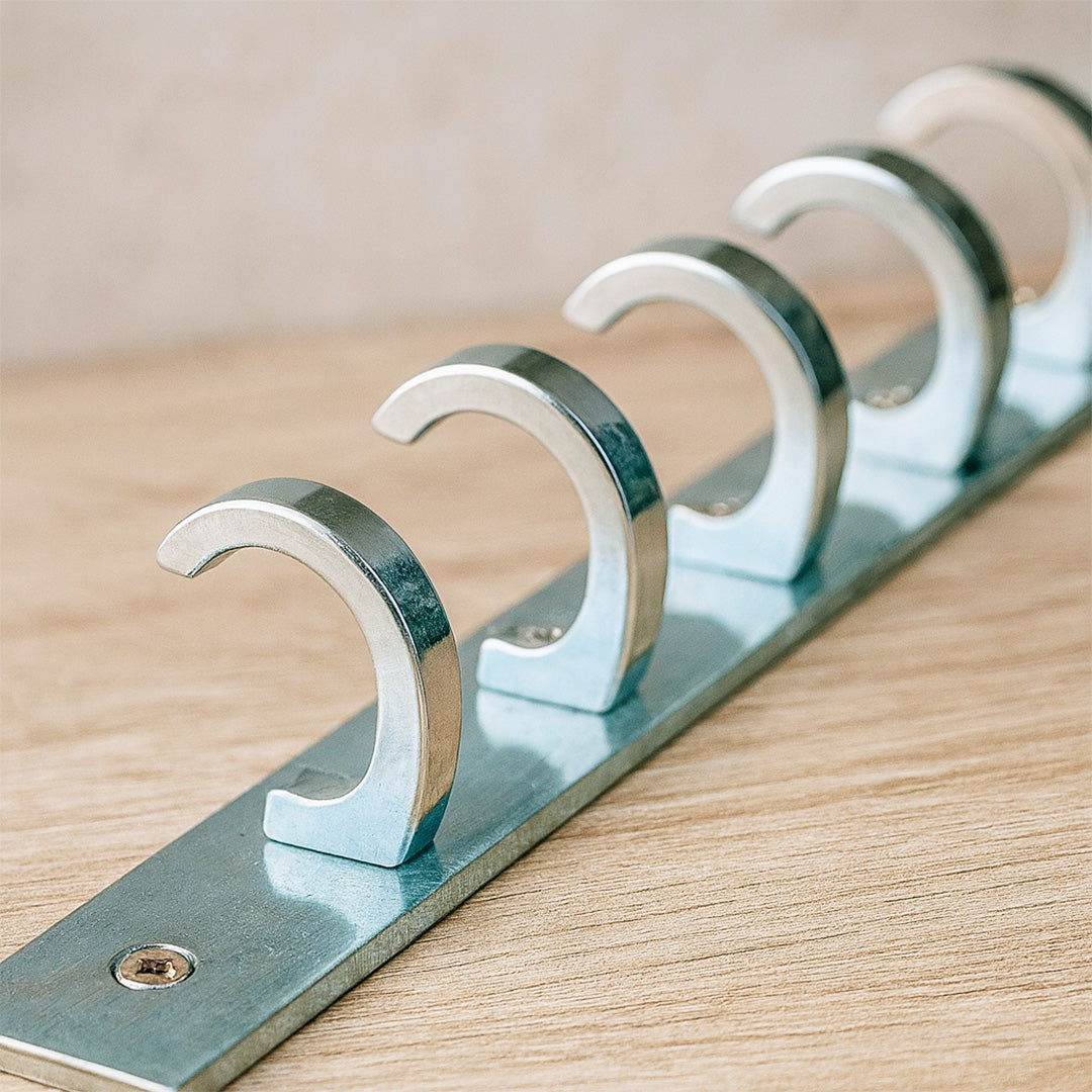 Primehut® 6 & 8 Pin Chrome Wall Hanger – Sleek Half-Curve Metal Hook Rail for Home & Office Organization